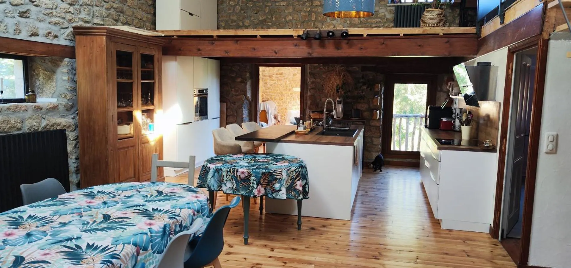 Maison De Caractere Viverols Villa