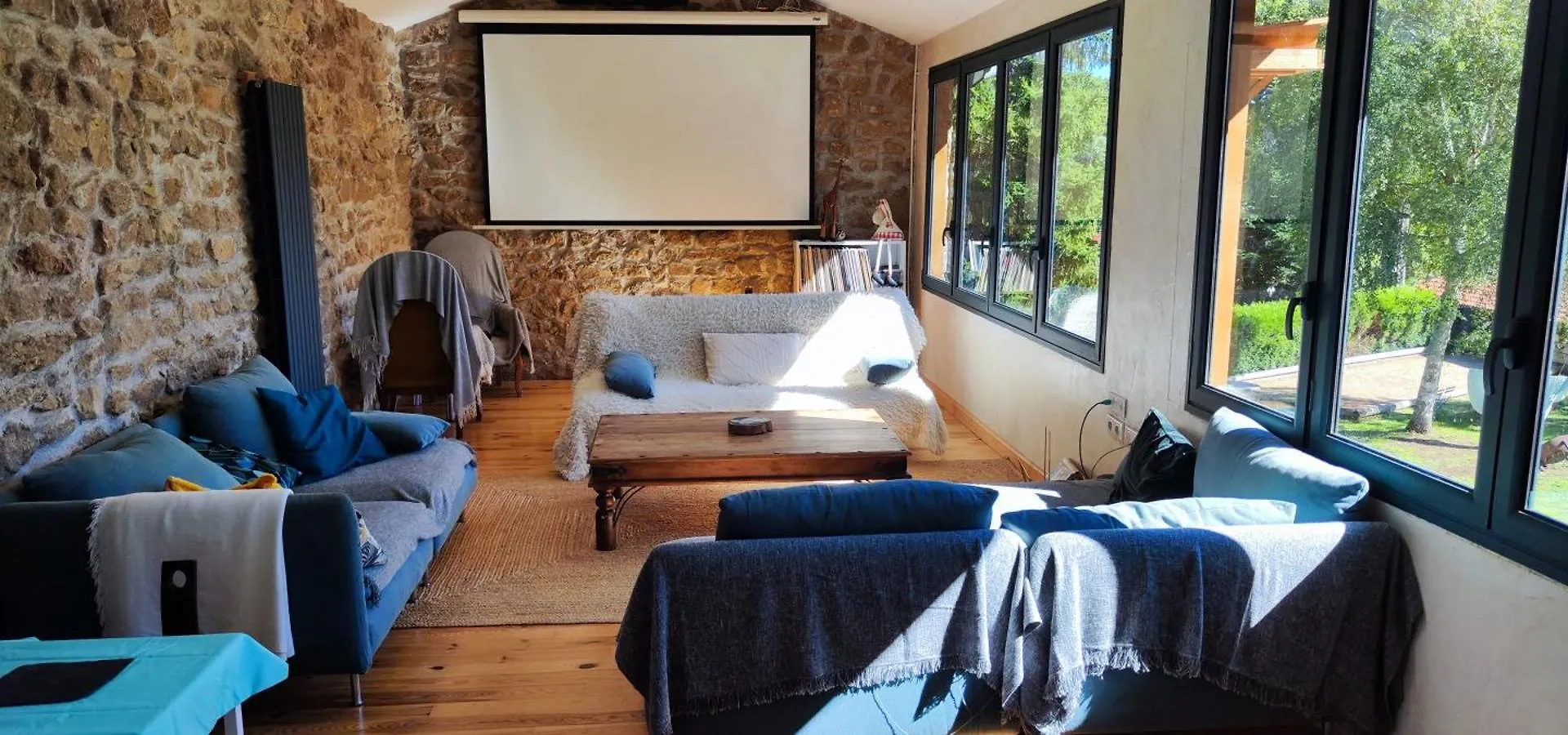 Maison De Caractere Viverols 0*,